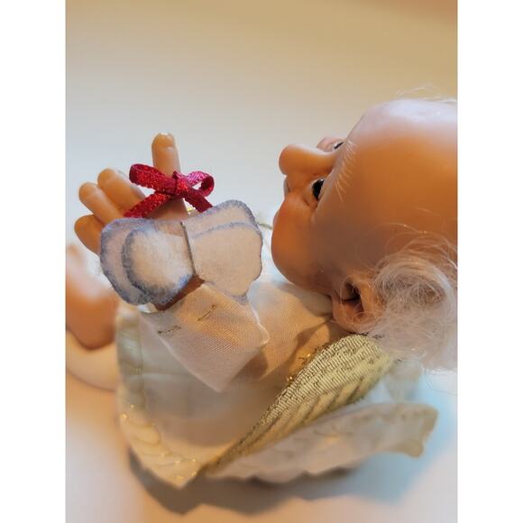 Goebel Richard Simons Reminder Angel Figurine Remember: Be Kind to Animals - Picture 14 of 14